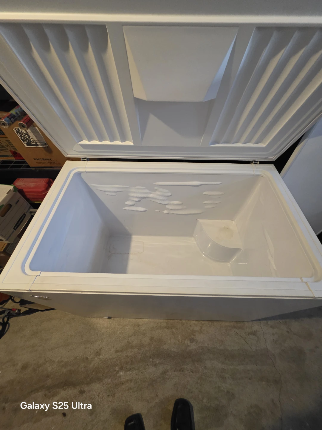 Amana Chest Freezer 16 cu ft - photo 2