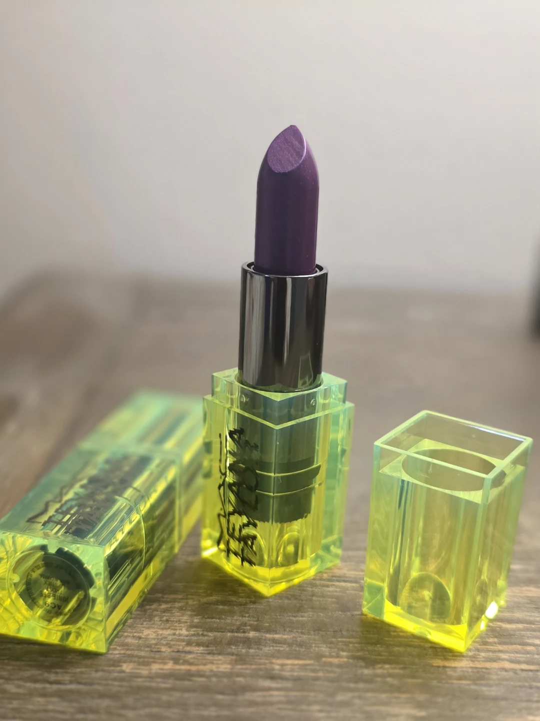 MAC Teyana Taylor Junie Bee Lipstick - photo 2