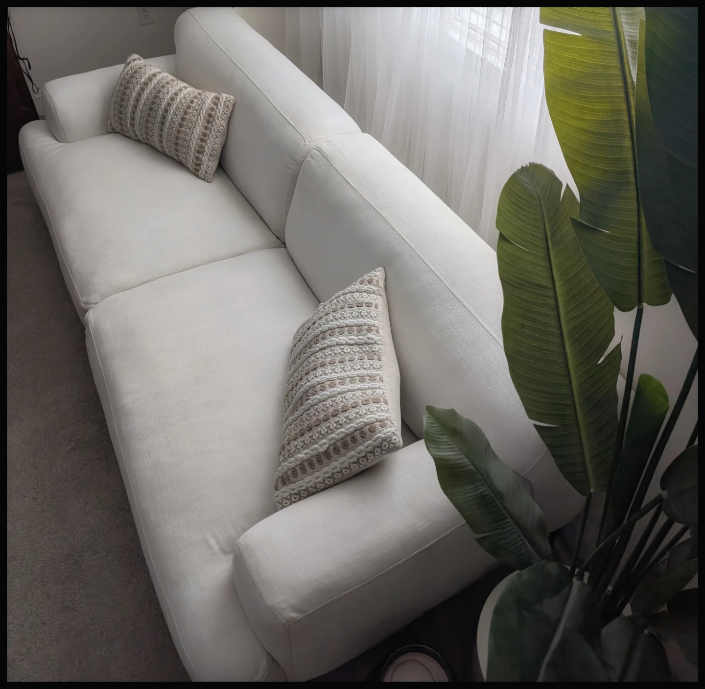 Article Couch - photo 2