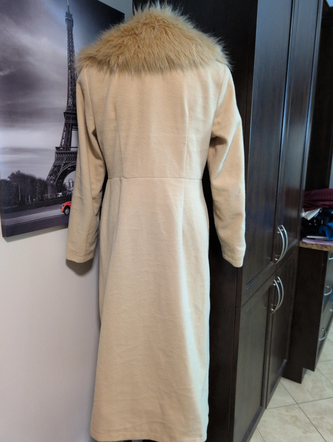 Women's Tan Long Coat with Faux Fur Collar - photo 4