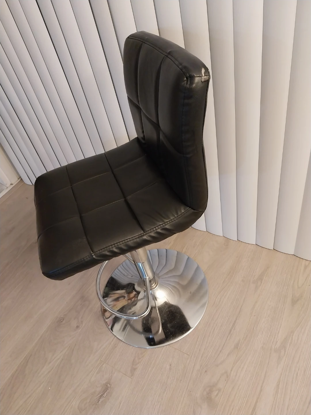 Black Adjustable Bar Stool 🏆 - photo 2