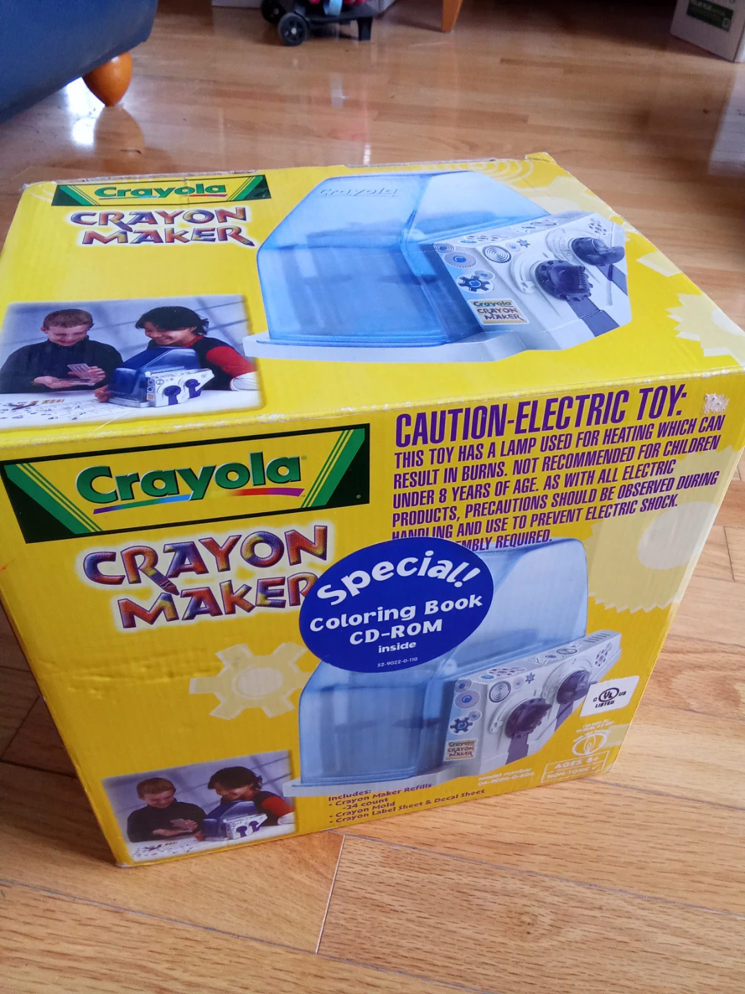 NEW Crayola Crayon Maker