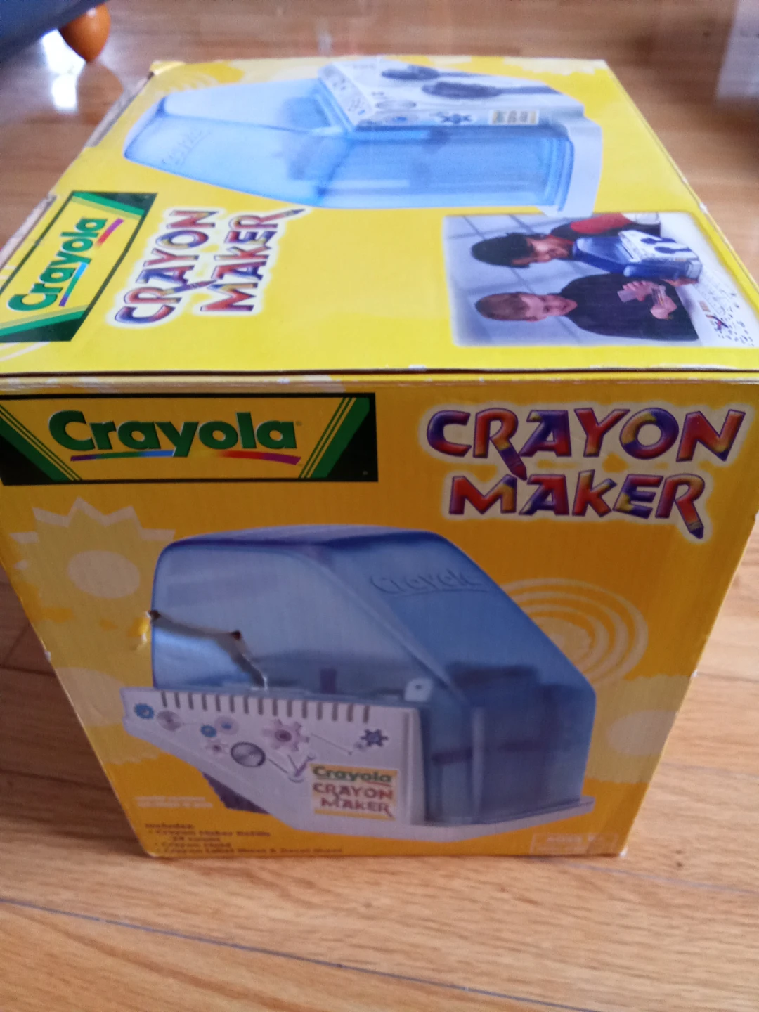NEW Crayola Crayon Maker - photo 2
