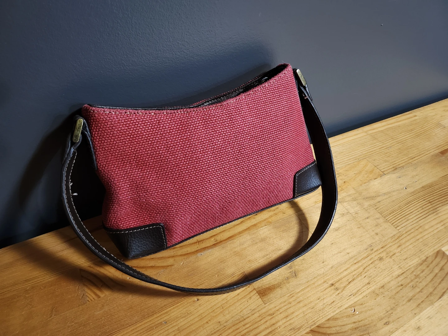 Red Woven Shoulder Bag with Floral Appliqué by Liz Claiborne - photo 3