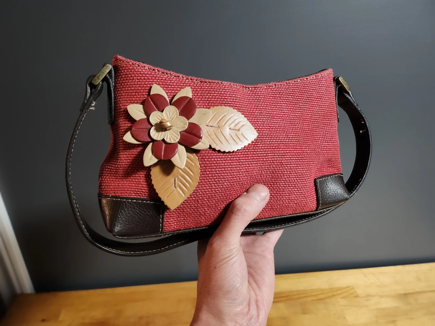 Red Woven Shoulder Bag with Floral Appliqué by Liz Claiborne - photo 4