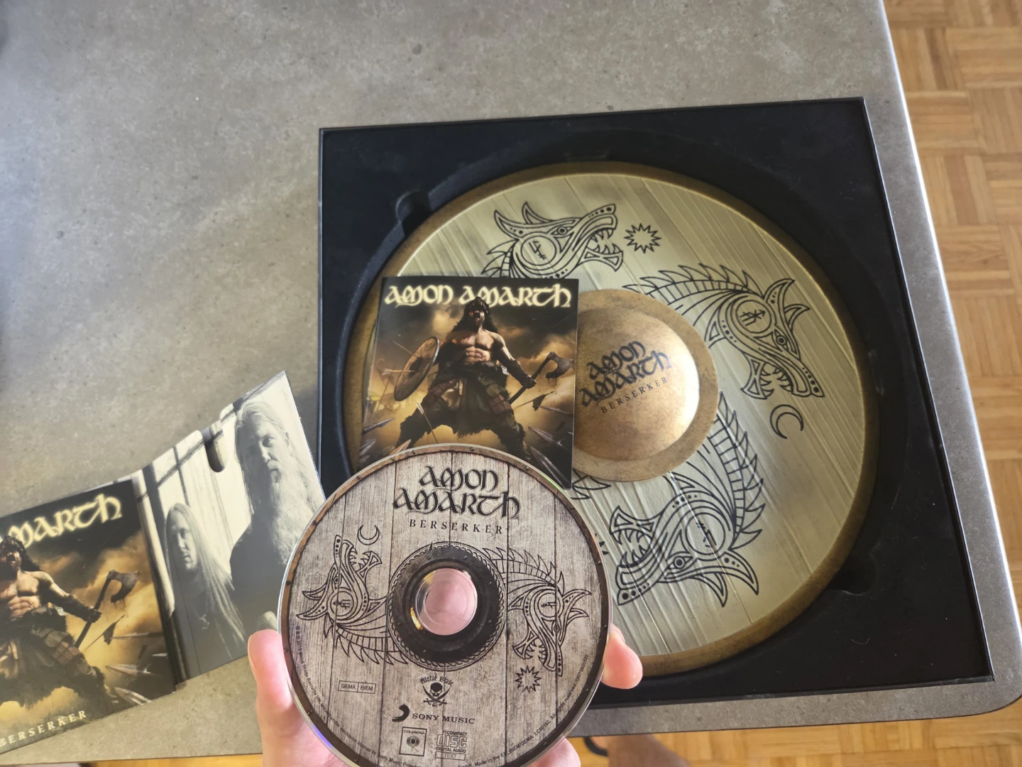 Amon Amarth Berserker Collector's Edition Vinyl with Shield - photo 4