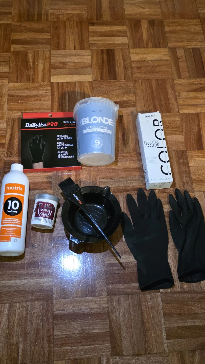 Hair Colouring Kit with Lightener, Developer, and Gloves. 🏆