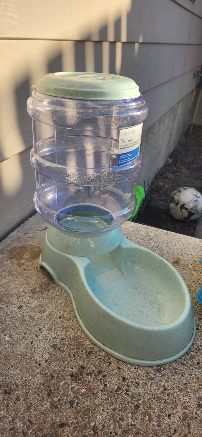Almightypets Pet Food Dispenser - photo 2