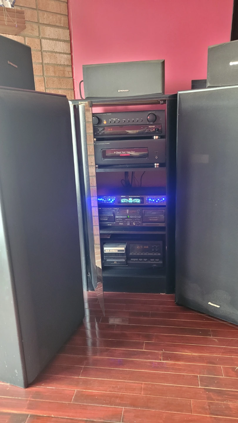Pioneer Stereo System with Speakers, - photo 2