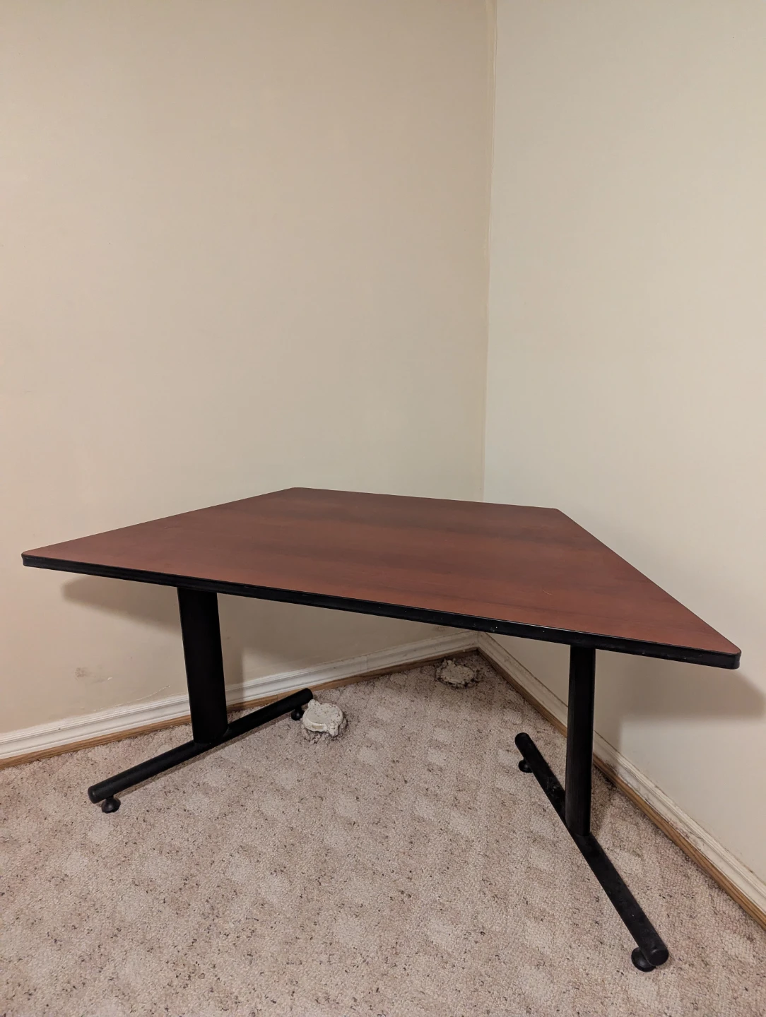 Corner Desk with Black Metal Legs