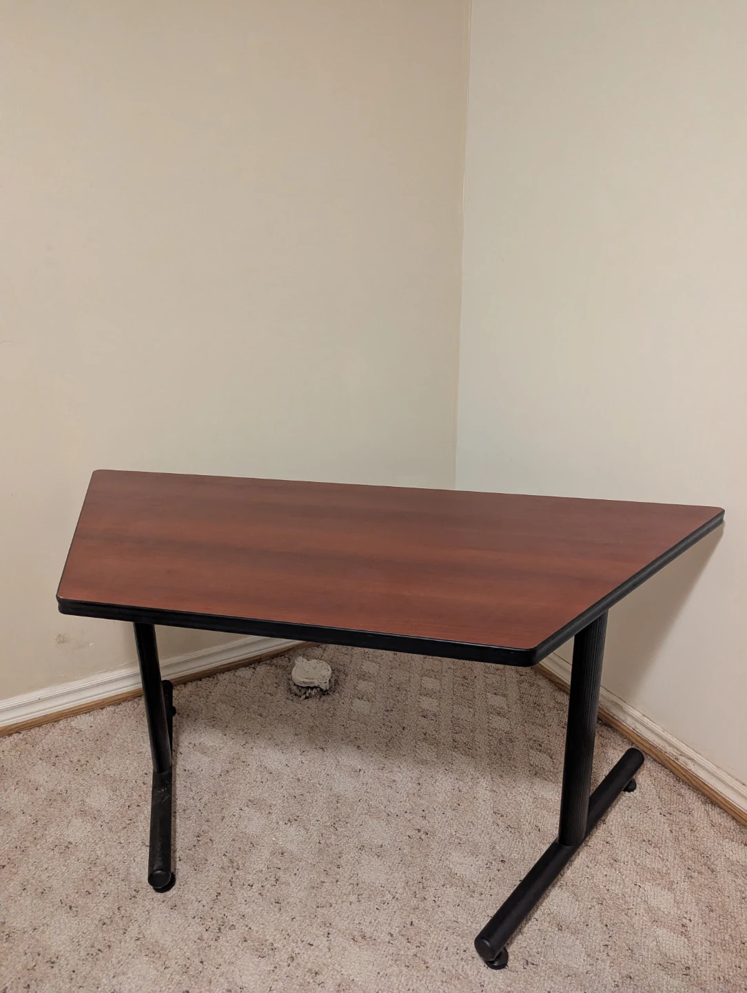 Corner Desk with Black Metal Legs - photo 2