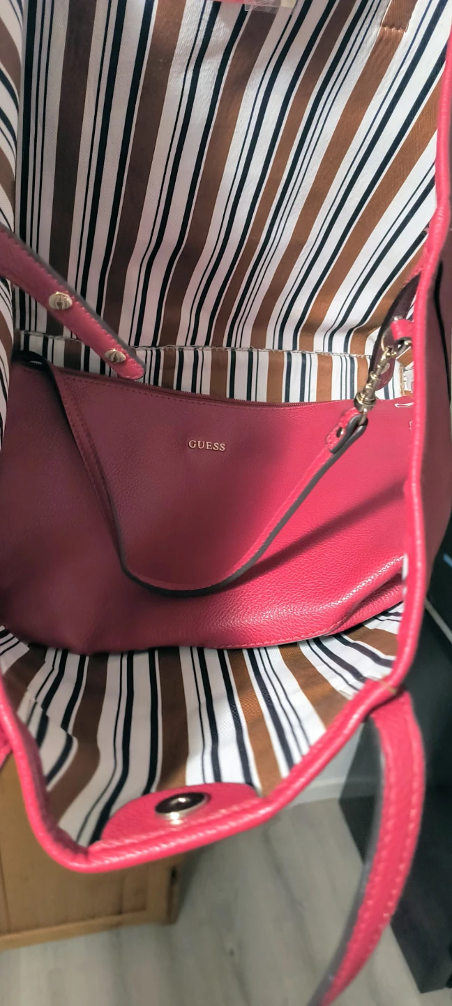 Guess Tote Handbag with Pouch (Red) - photo 5