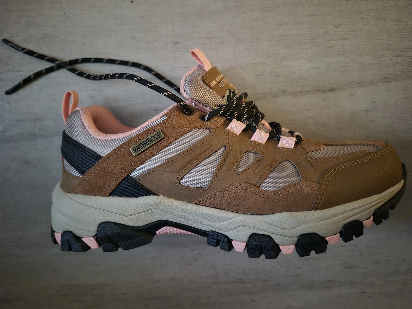 Skechers Women's Waterproof Outdoor Shoes Size 7.5 - photo 5