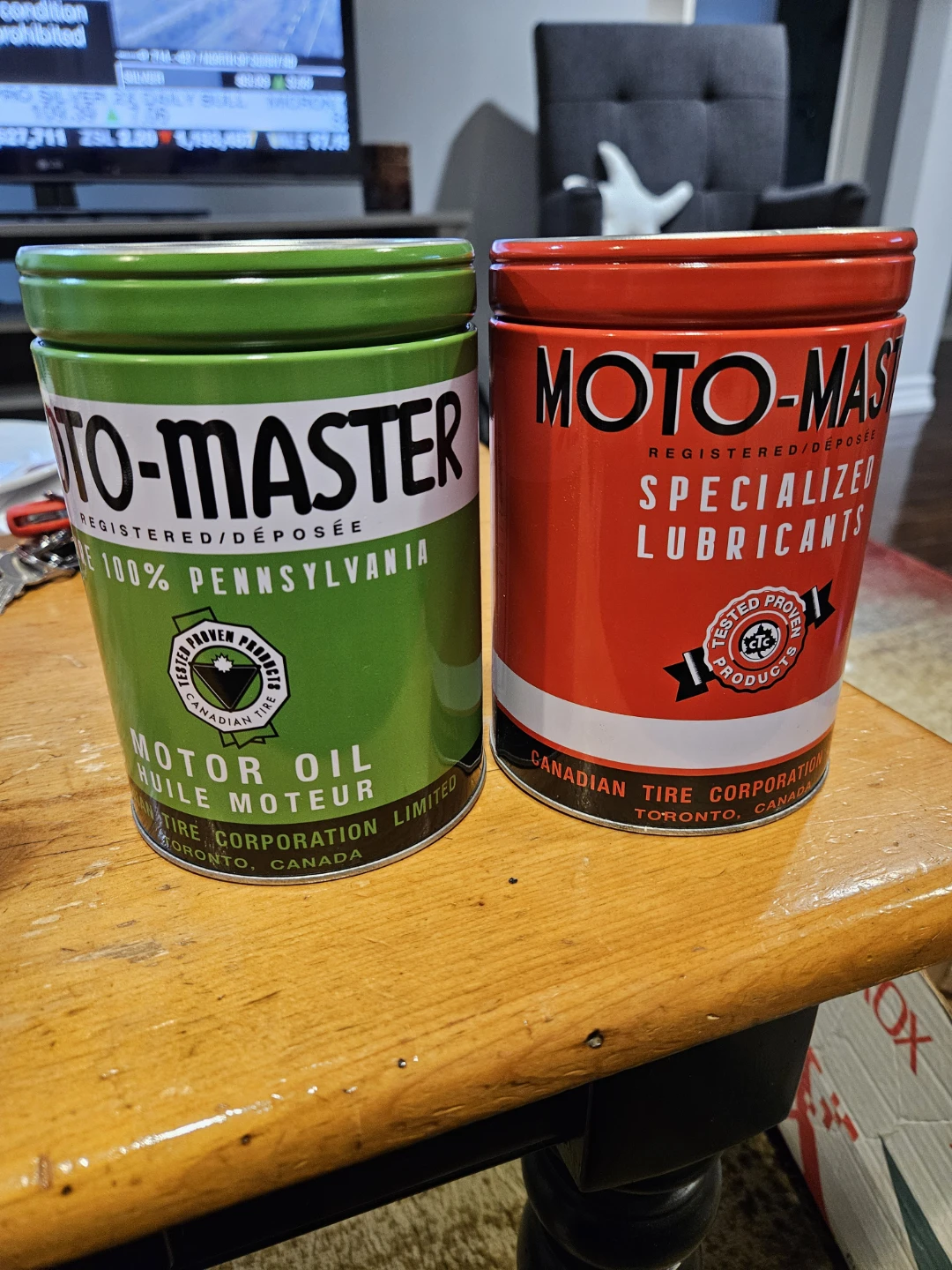 Vintage Moto-Master Motor Oil coin bank - Canadian Tire