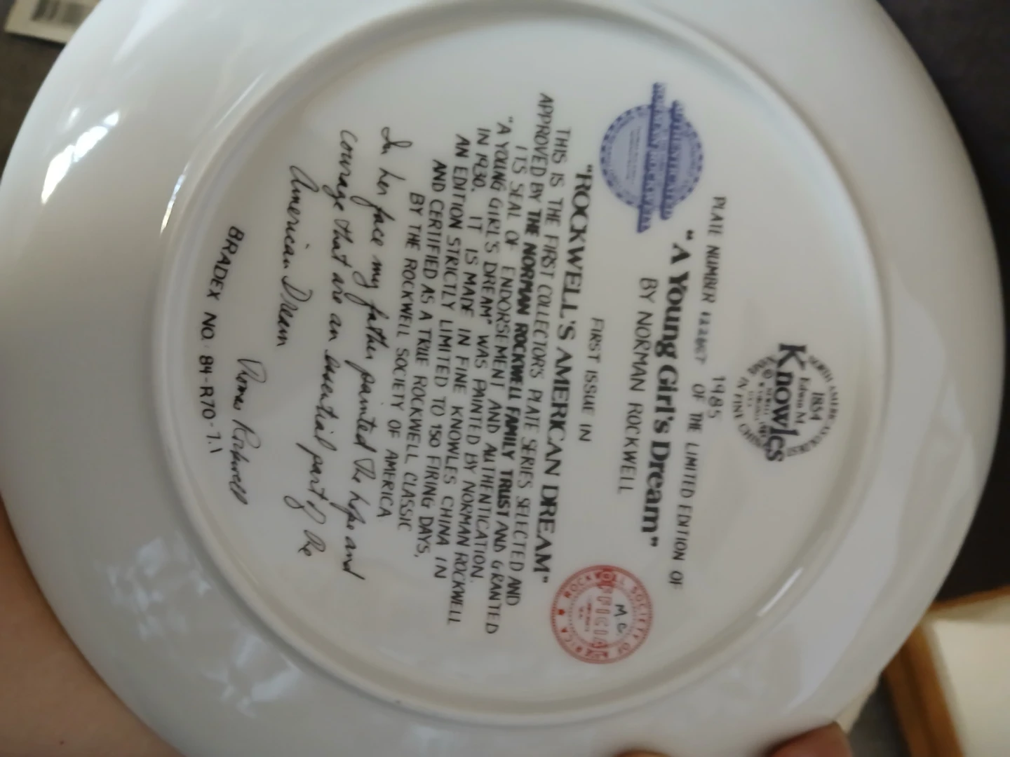 Collector's plate with certificate of authenticity - photo 3
