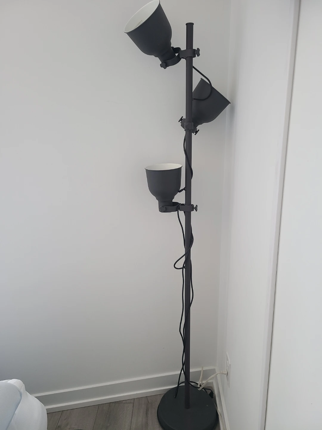 Adjustable 3-Light Floor Lamp - photo 2