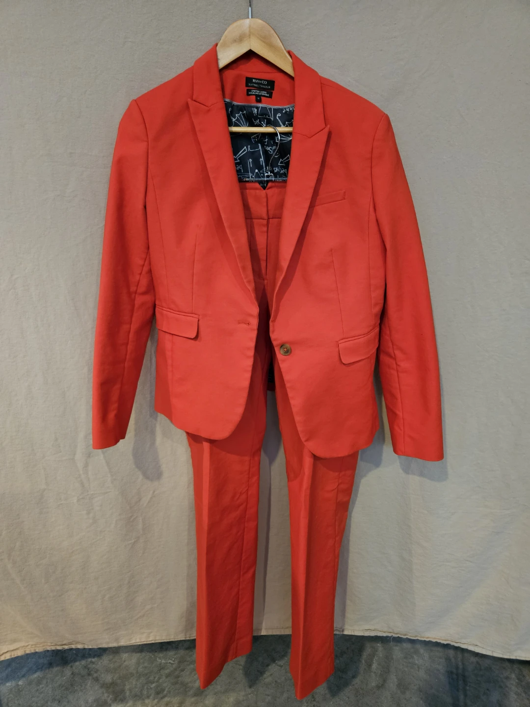 RW & CO. Red Blazer and Pants Suit Set - Size 12