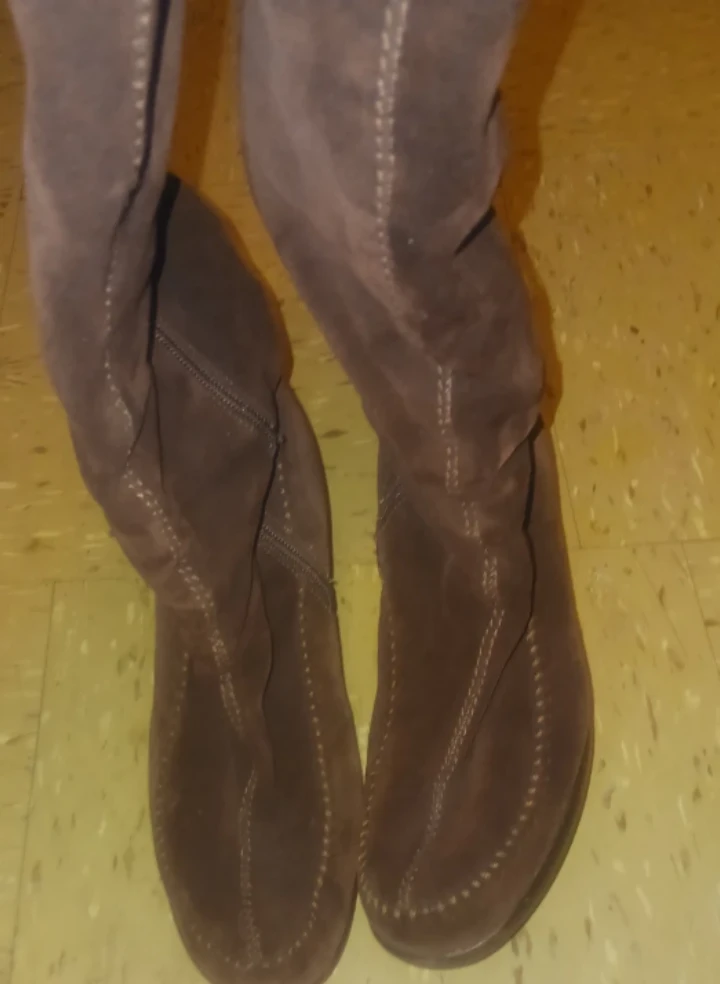 🥕🥕🥕 winter item AEROSOLES Brown Suede Wedge Boots