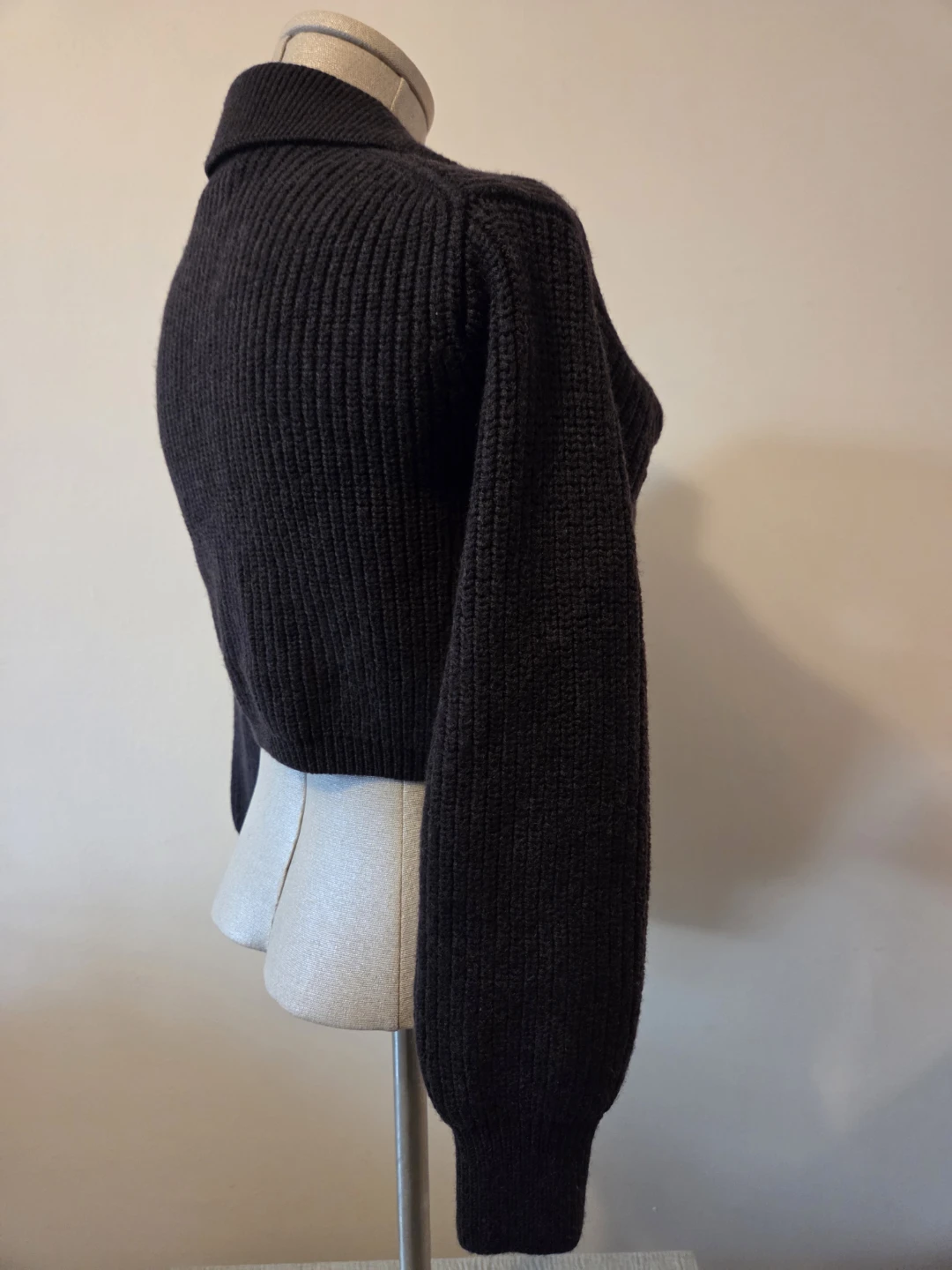 Button-Up Cropped Cardigan Size M - photo 3