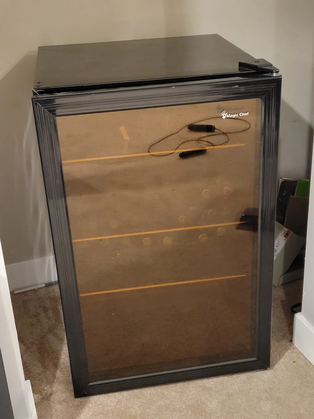 Magic Chef wine cooler - photo 2