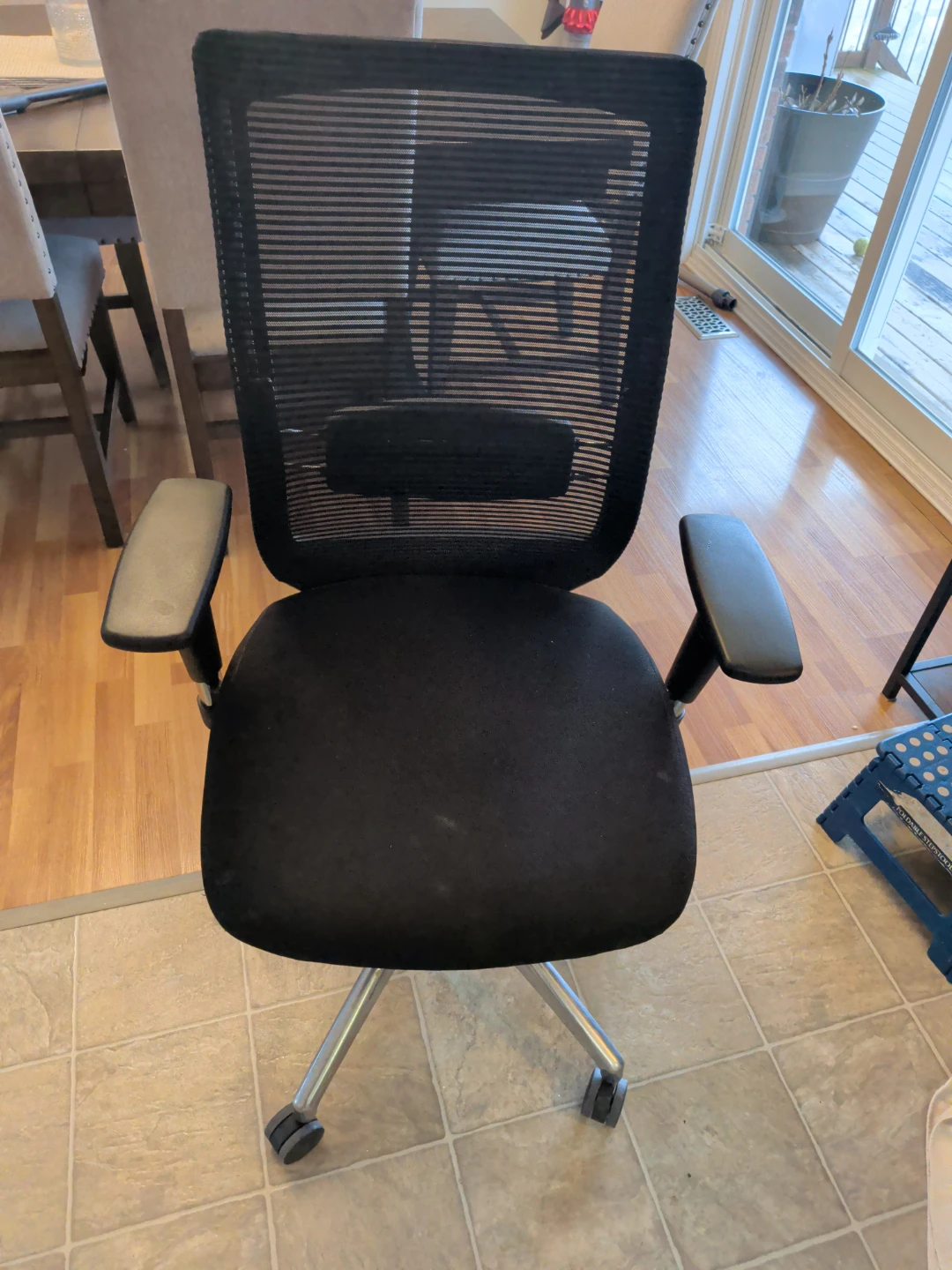 Tayco Ergonomic Mesh Office Chair