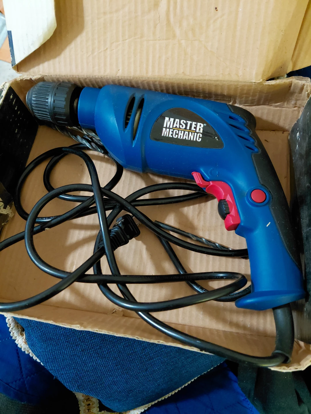 Master Mechanic 3/8" Variable Speed Drill with 10 High Speed - photo 2