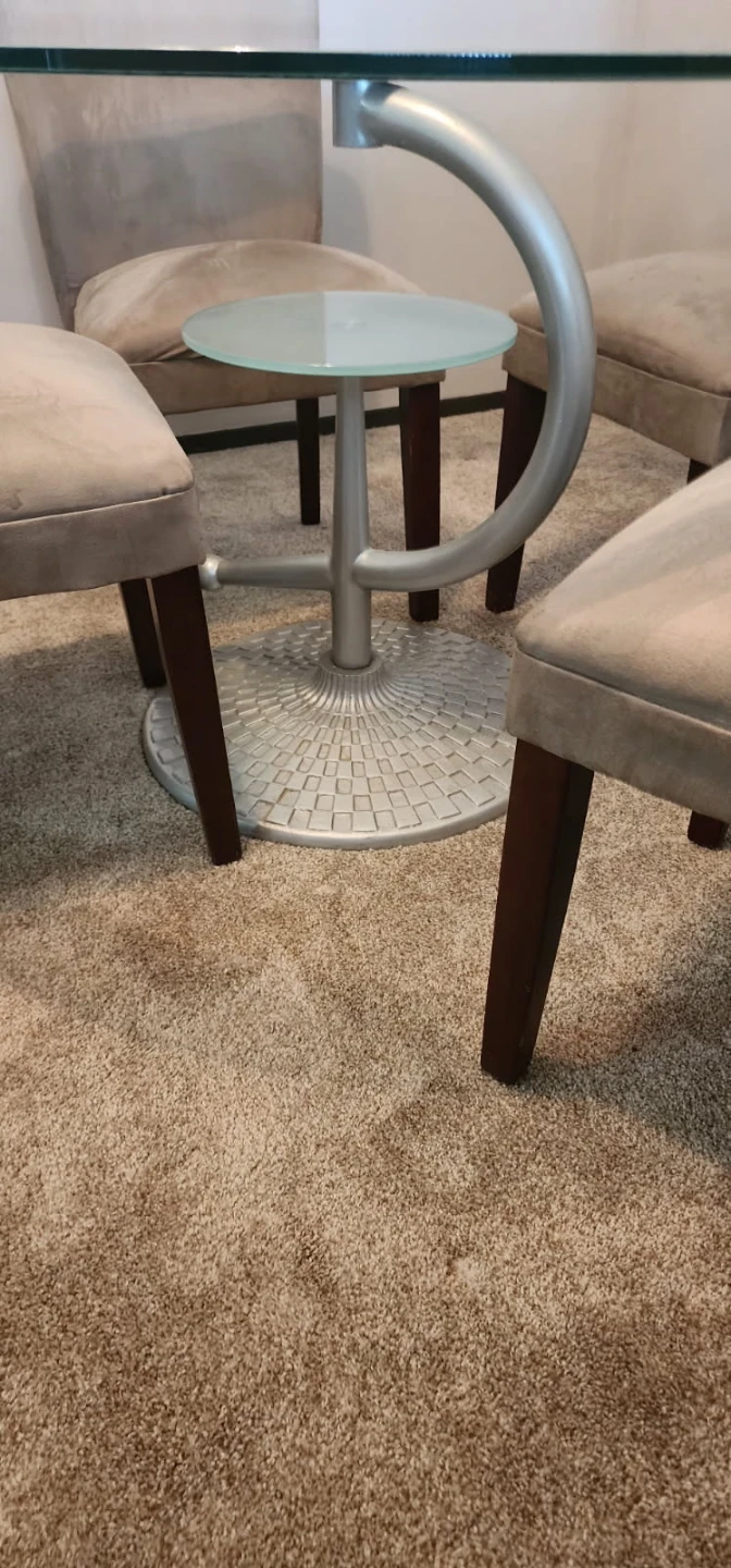 Glass Dining Table  (chairs r free if wanted) - photo 2