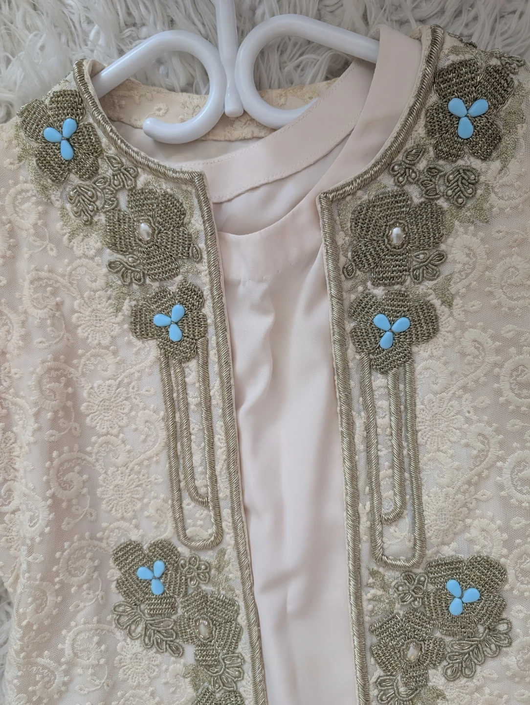 Designer Chikankari dress with intricate handwork on the jacket - photo 2