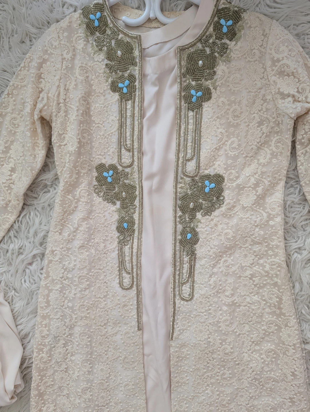 Designer Chikankari dress with intricate handwork on the jacket - photo 5