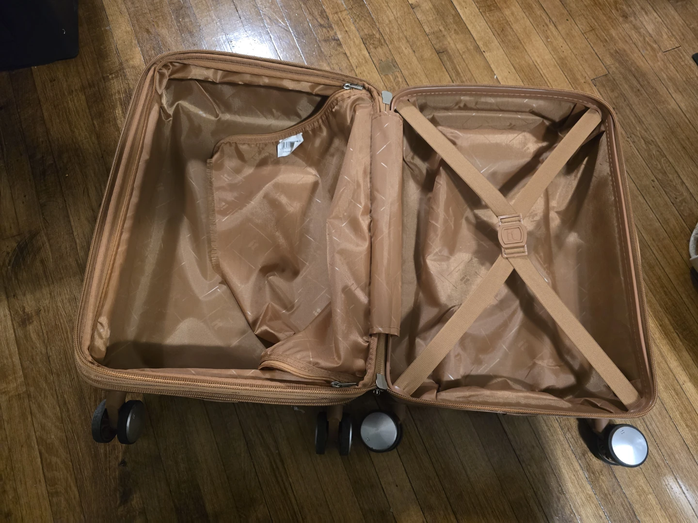IT Luggage Hardside Spinner Suitcase - photo 2