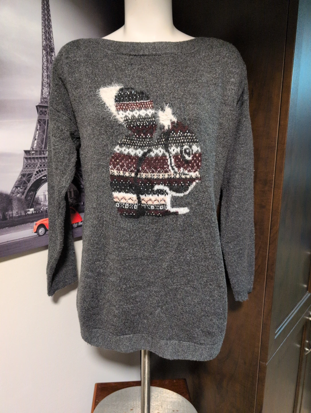 RICKI'S Grey Sweater with Bunny Design Size M/M