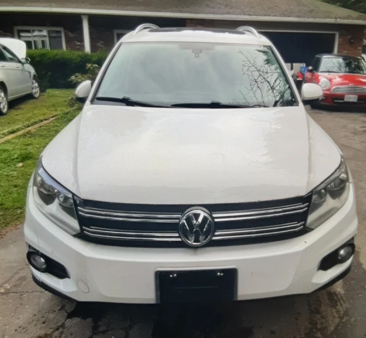 2012 Volkswagen Tiguan AWD TSI Fully Loaded No Accidents