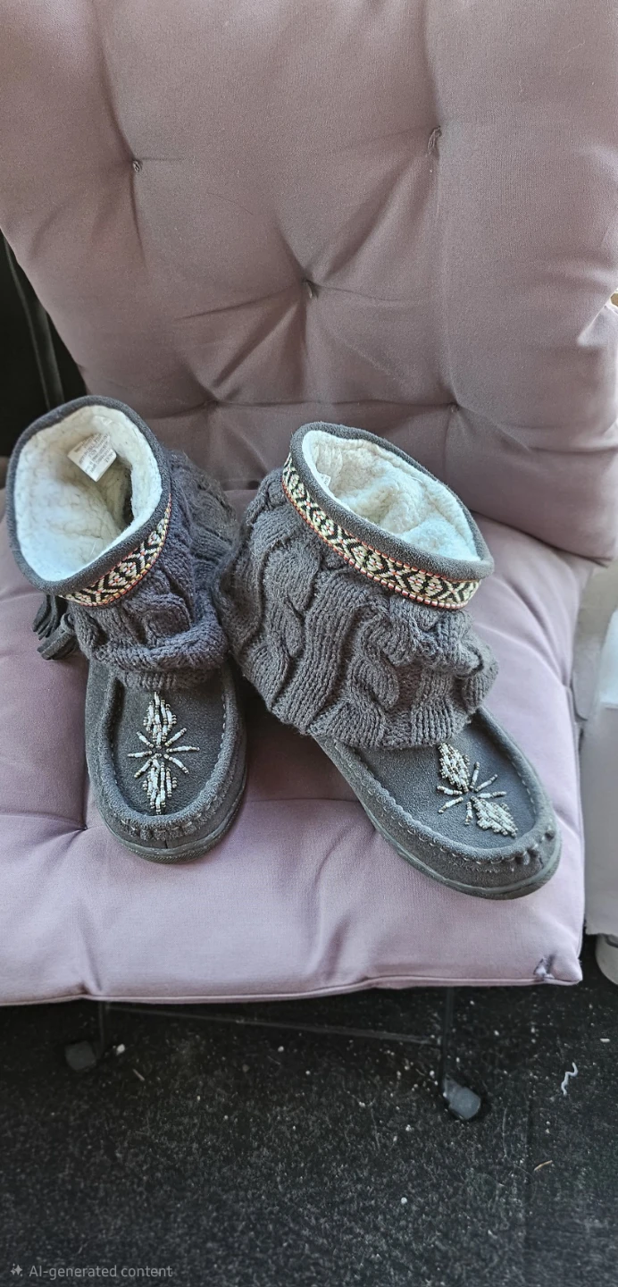 🧡 Grizzleez Grey Cable Knit Slipper Boots