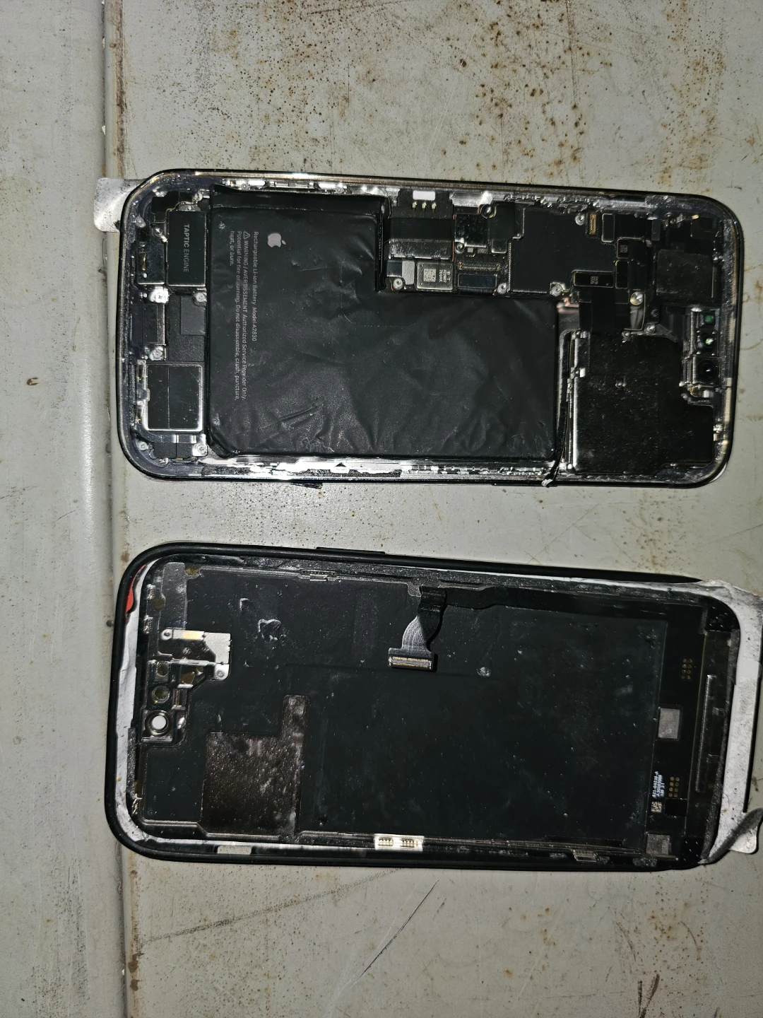 Apple iPhone Battery (Model A2830) - For Parts/Repair