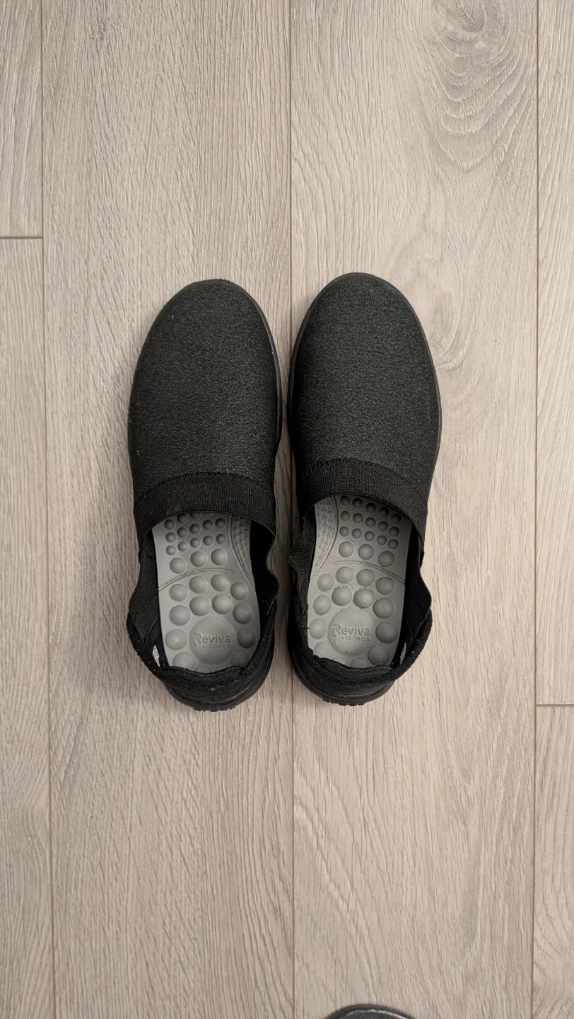 Women's Slip-on shoes - Crocs Reviva