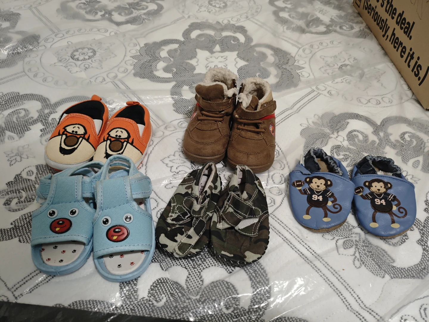 Bundle of 5 Pairs of Baby Shoes 💛 - photo 2