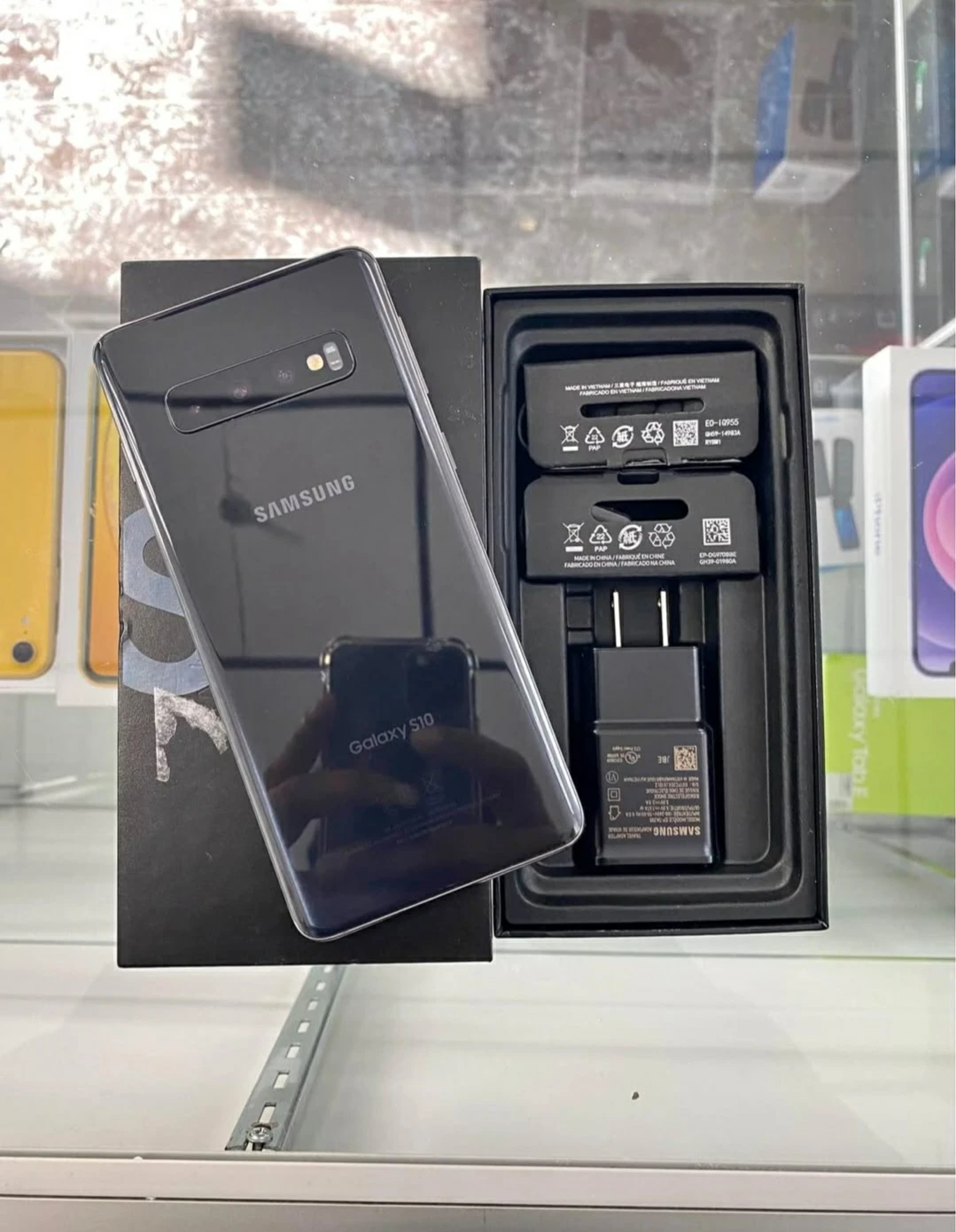 Samsung S10 128gb Black - photo 3