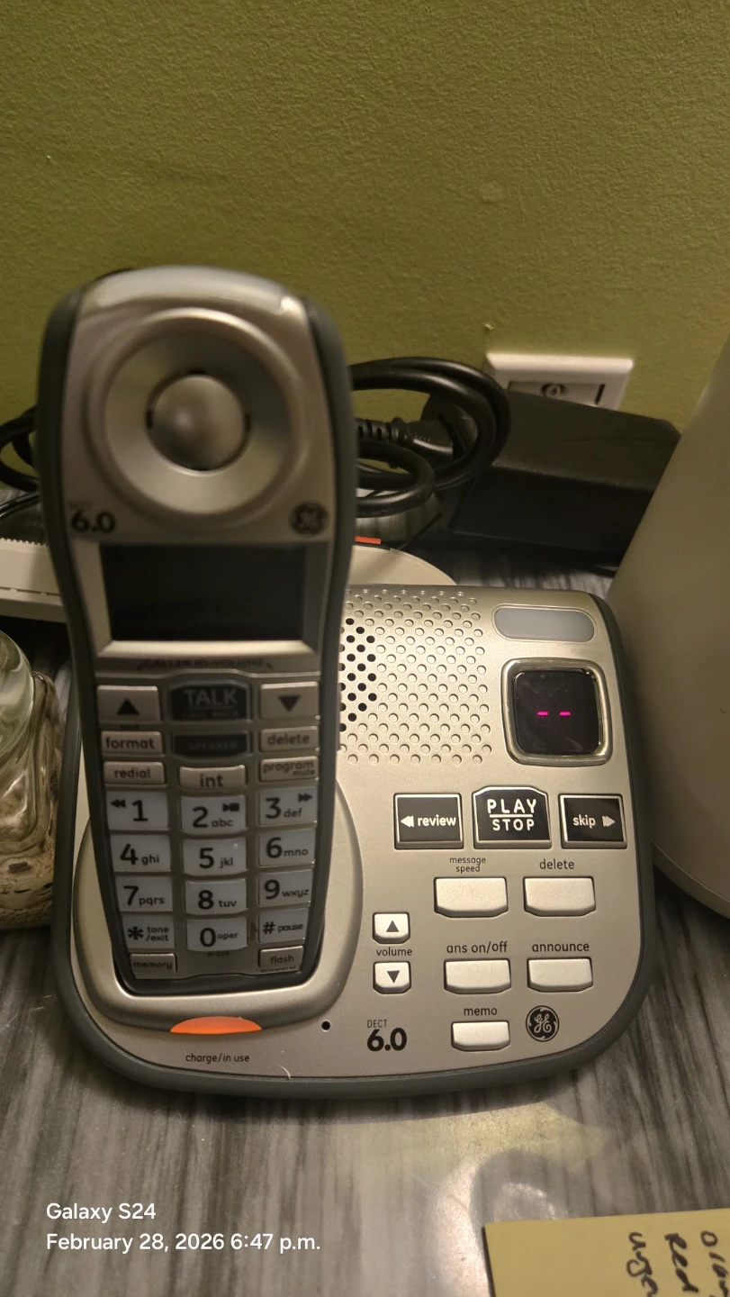 GE DECT 6.0 Cordless Phone