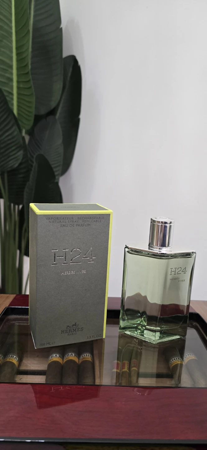 HERMES Herbes Vives H24 Eau de Parfum 100ml