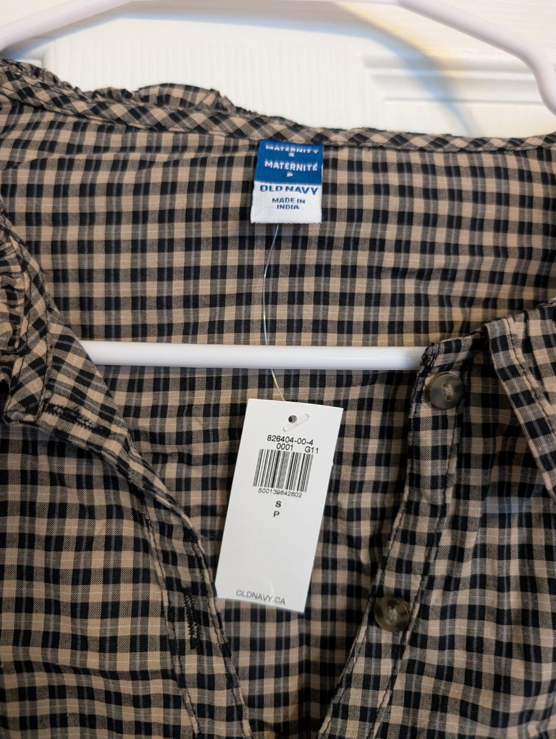 Old Navy Maternity Button Down - photo 2