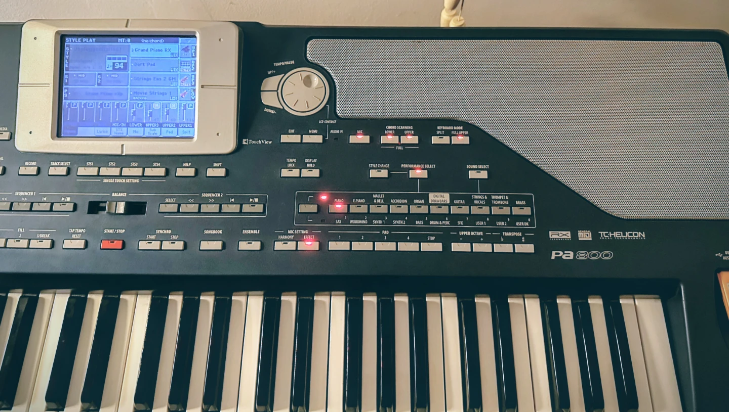 Korg PA800 Arranger Keyboard – Newton Surrey - photo 4