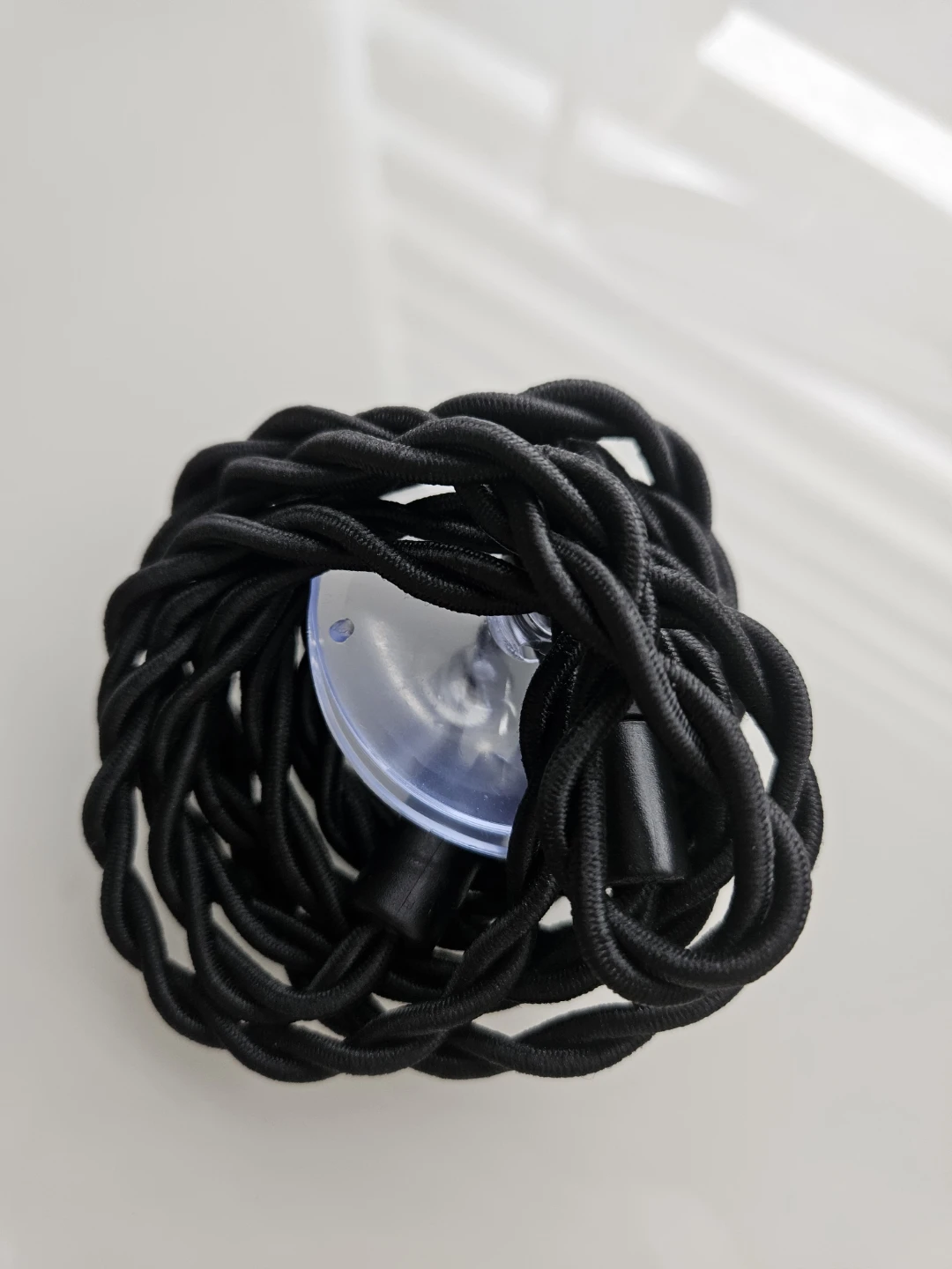 Travel clothesline with suction cups - Free with a purchase