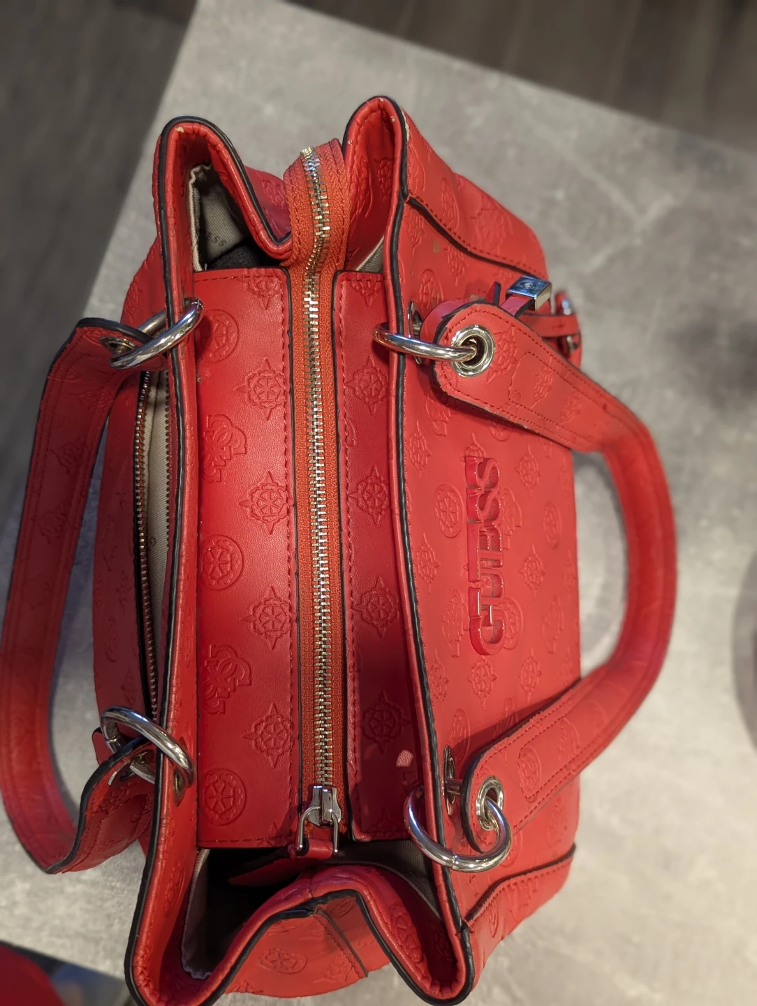 Red Guess Satchel Handbag - photo 4