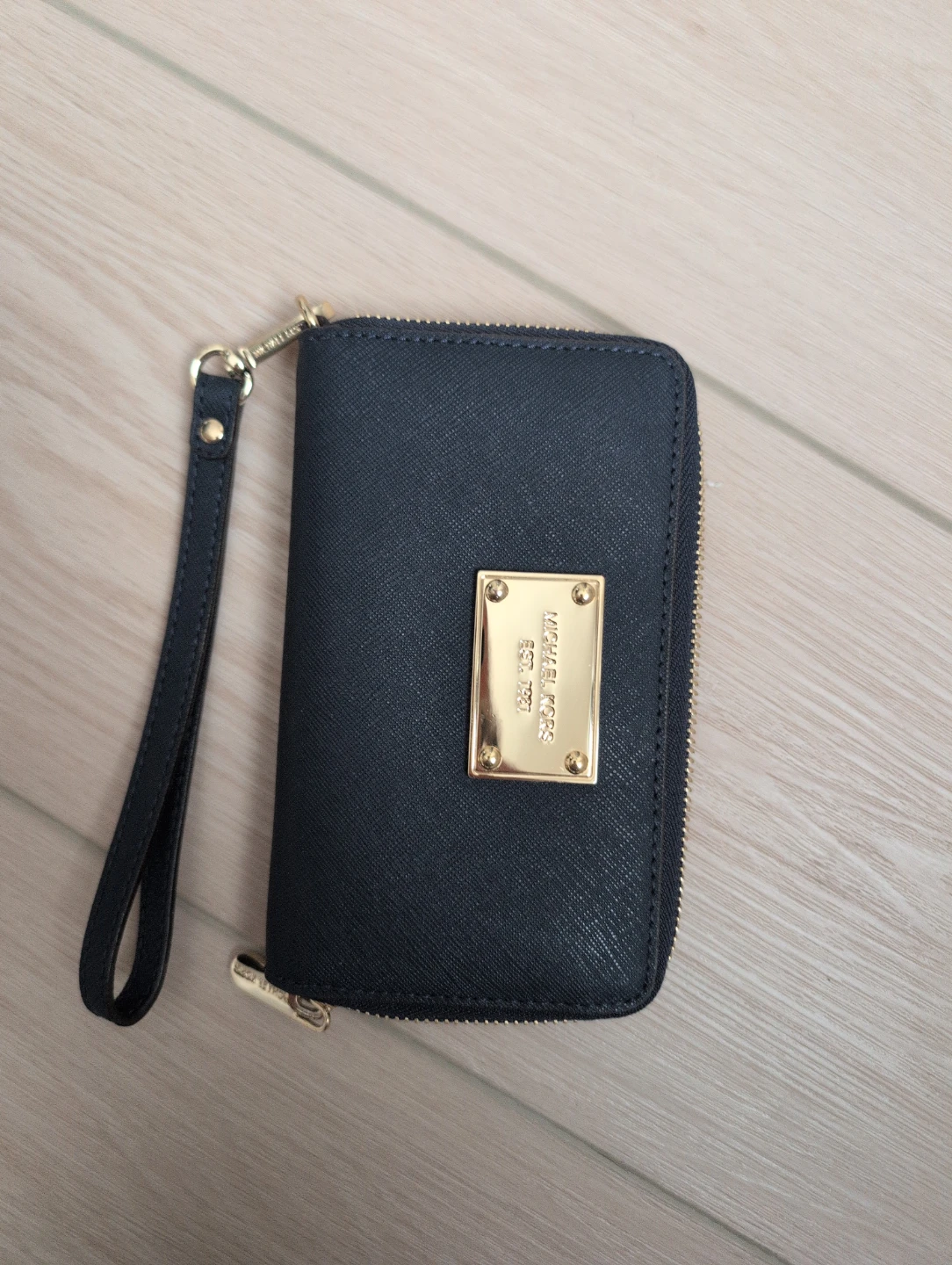 Michael Kors Wristlet Wallet - Navy
