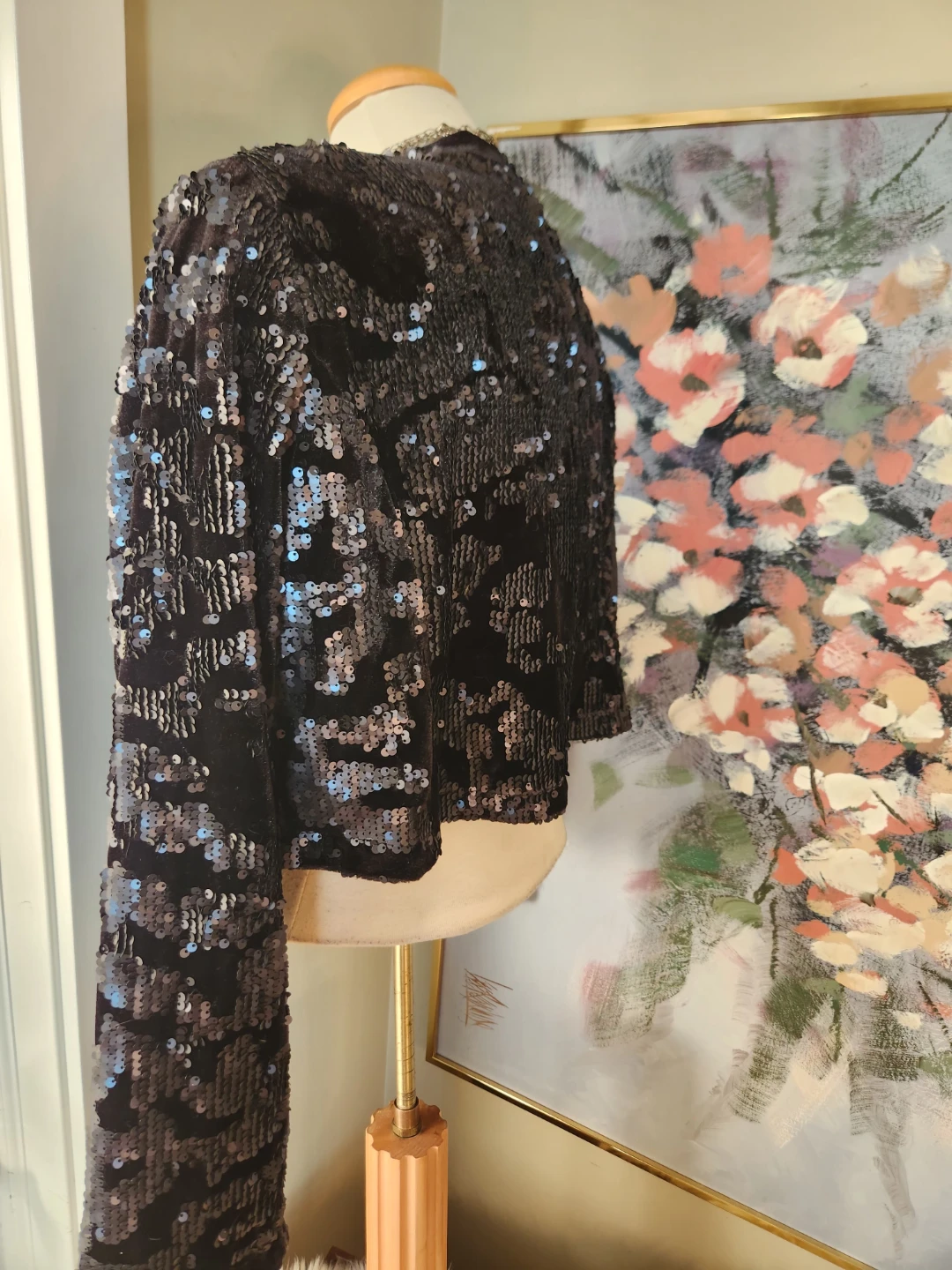 NEW WITH TAGS Sequin Velvet Cropped Jacket - photo 2