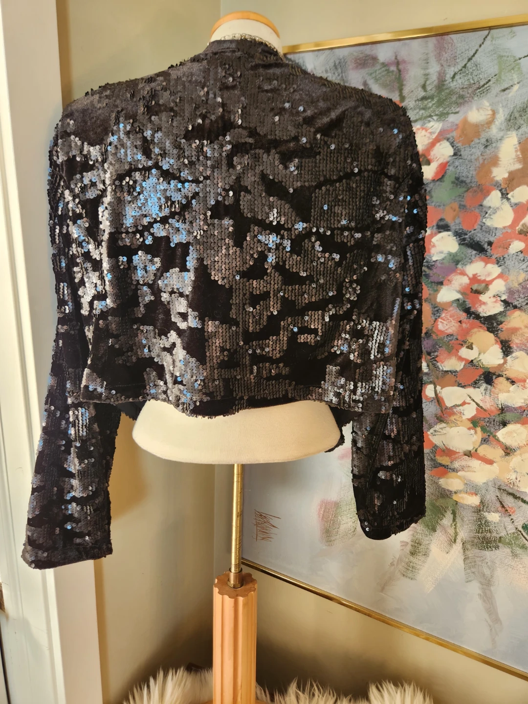 NEW WITH TAGS Sequin Velvet Cropped Jacket - photo 5