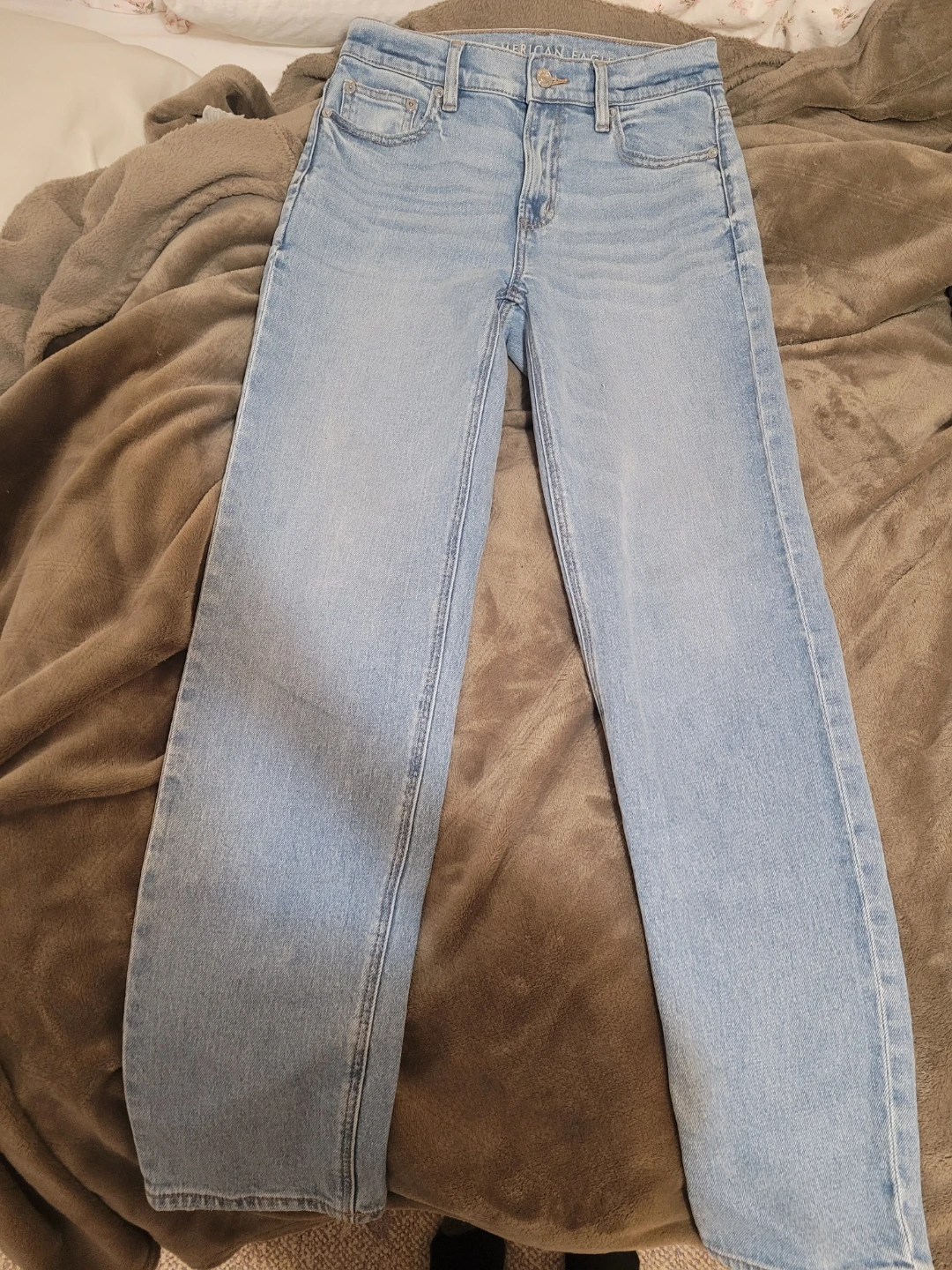 American Eagle Super High-Rise Straight Jeans - photo 2