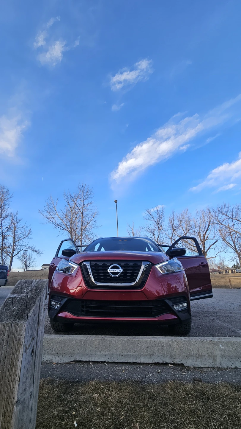 Nissan Kicks SR Red SUV - photo 4