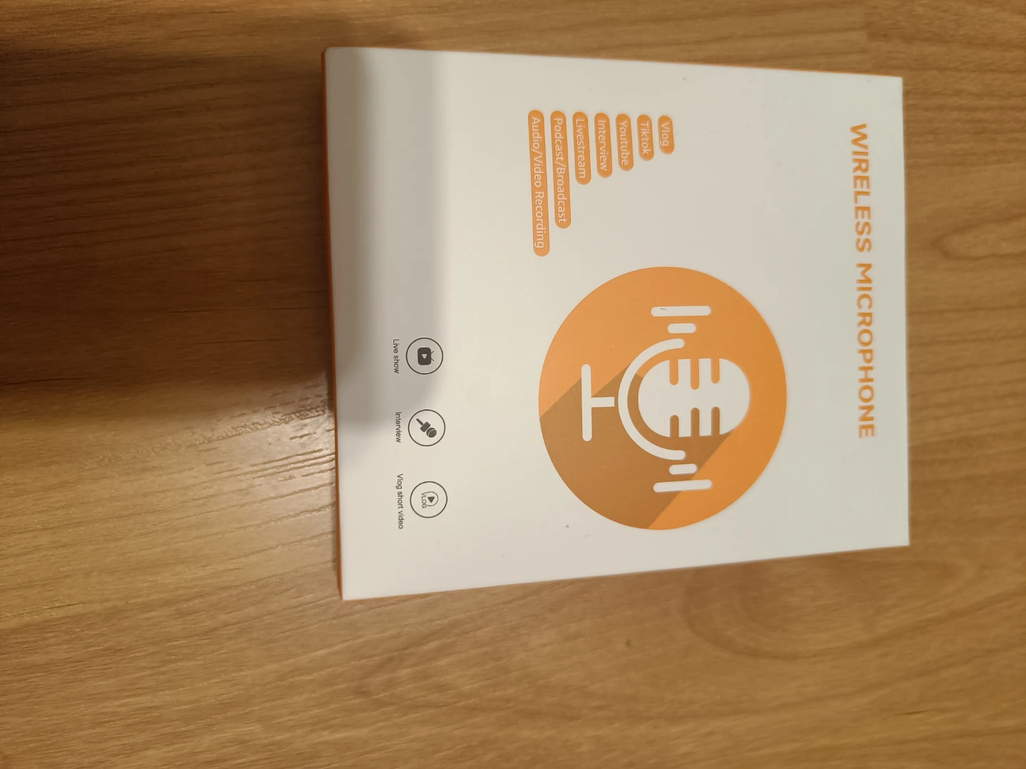 Wireless Lavalier Microphone Set for Smartphones