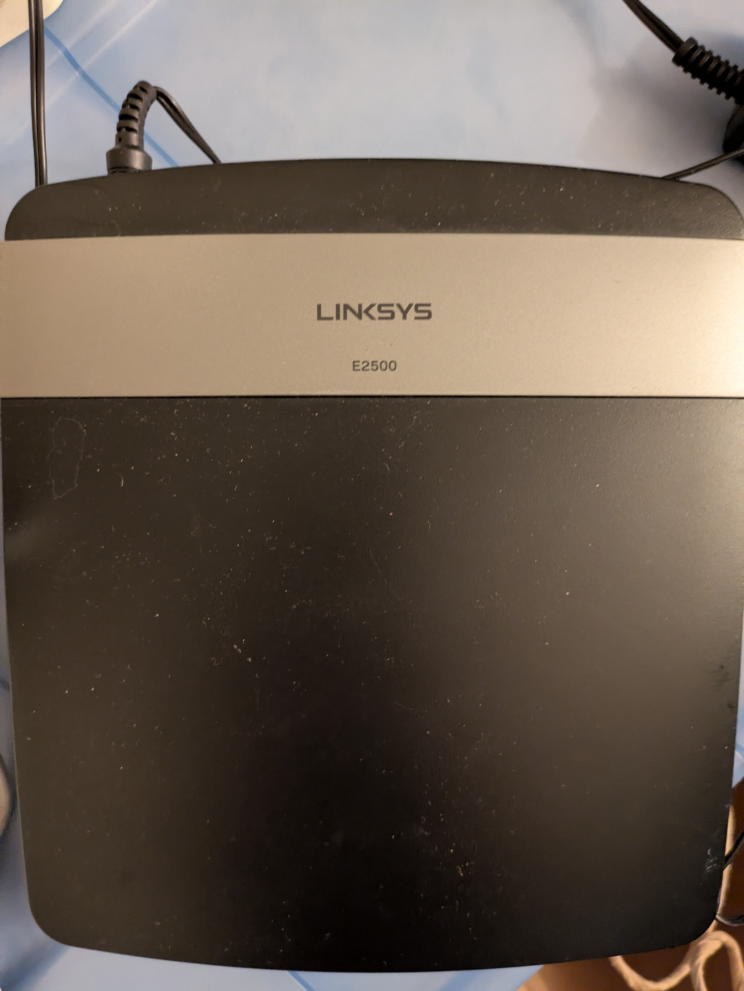 🏆 Linksys E2500